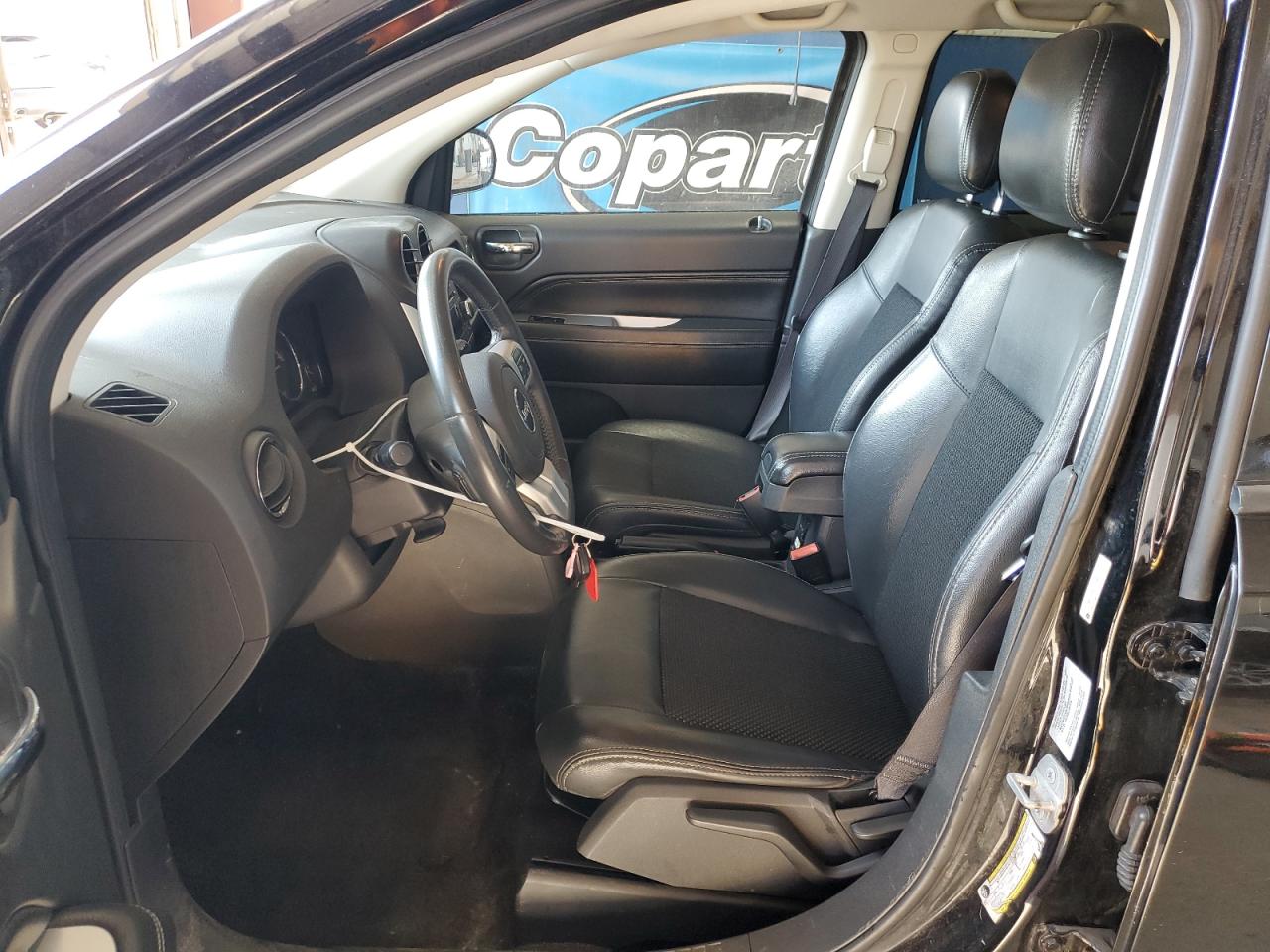 2016 Jeep Compass Latitude VIN: 1C4NJDEBXGD558851 Lot: 60868275