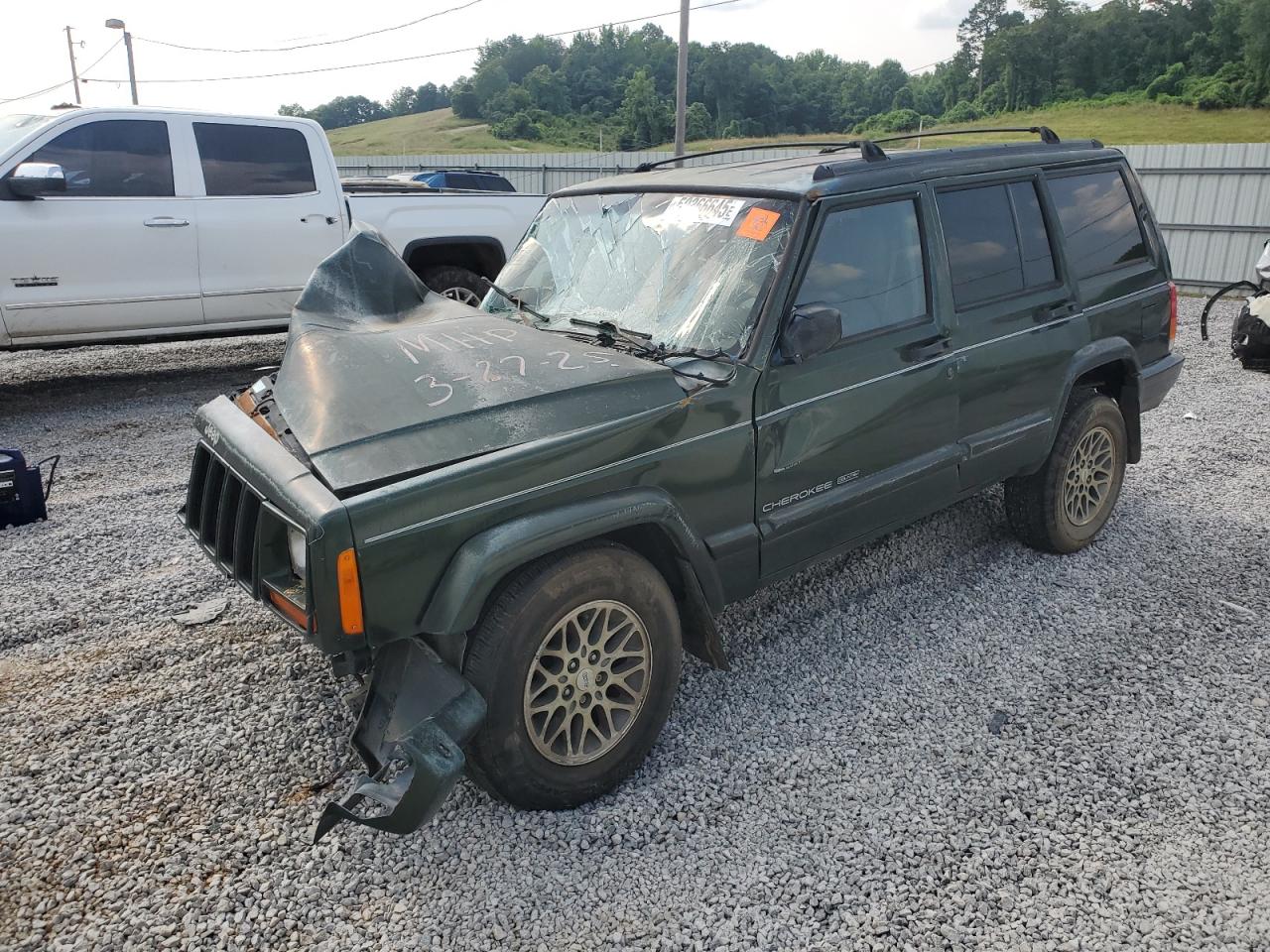 Grenada, MS에서 판매 중인 1997 Jeep Cherokee Country - All Over