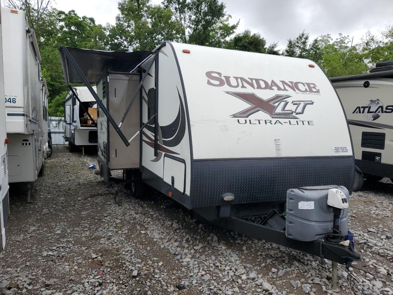 2016 Heart Land Sundance იყიდება Madisonville-ში, TN - Top/Roof