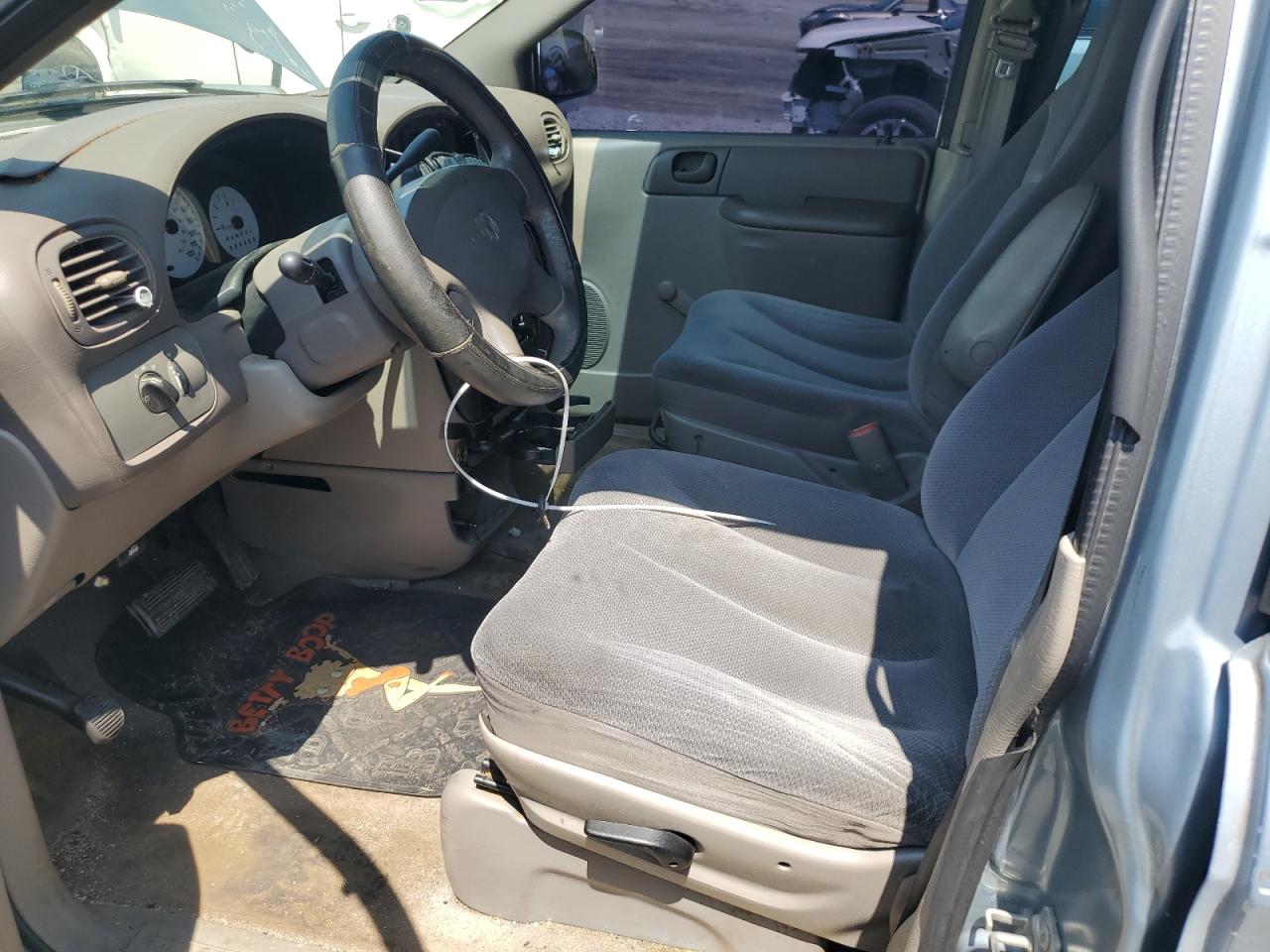 2003 Dodge Grand Caravan Se VIN: 1D4GP24323B135163 Lot: 59579455