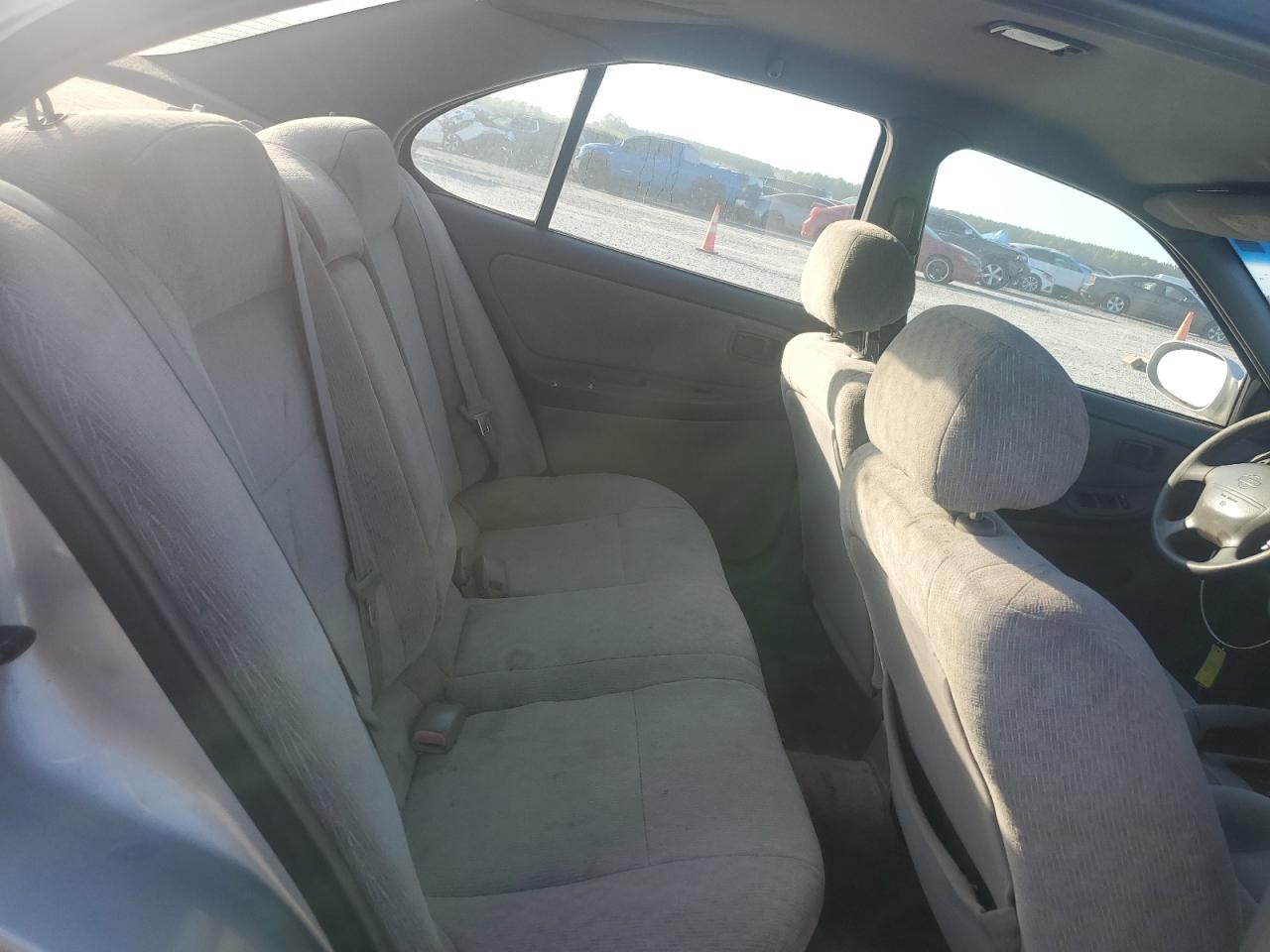2000 Nissan Altima Xe VIN: 1N4DL01D2YC122255 Lot: 61621545