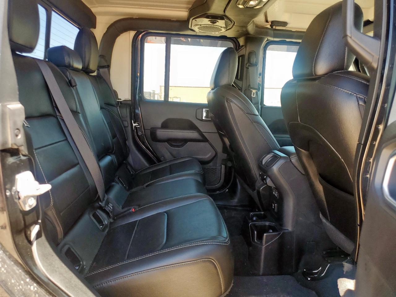 2020 Jeep Gladiator Overland VIN: 1C6HJTFG4LL106998 Lot: 62413585
