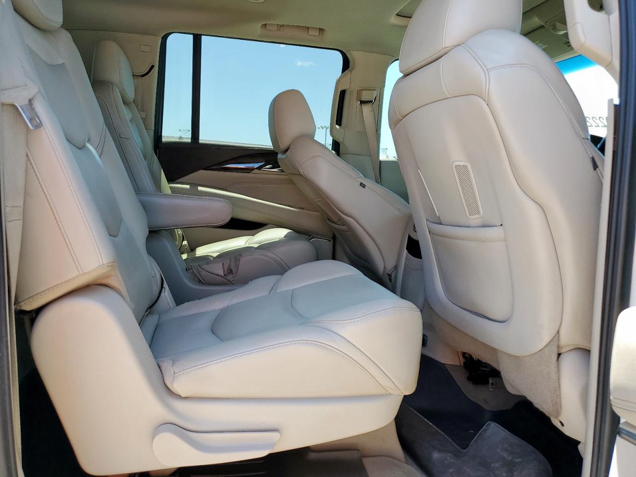 2016 Cadillac Escalade Esv Luxury VIN: 1GYS4HKJ6GR454335 Lot: 61392225