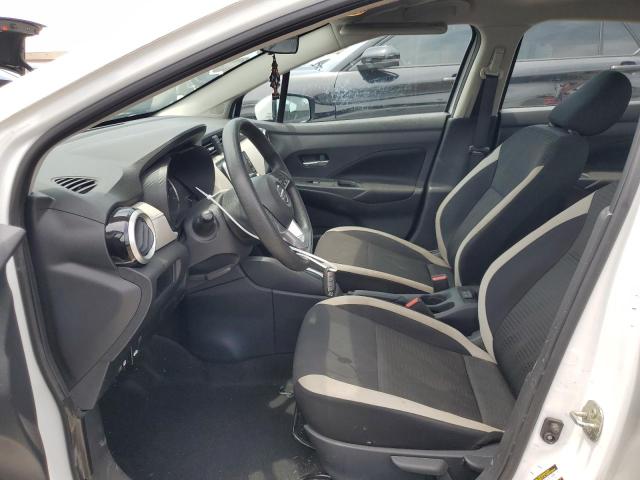  NISSAN VERSA 2021 Biały