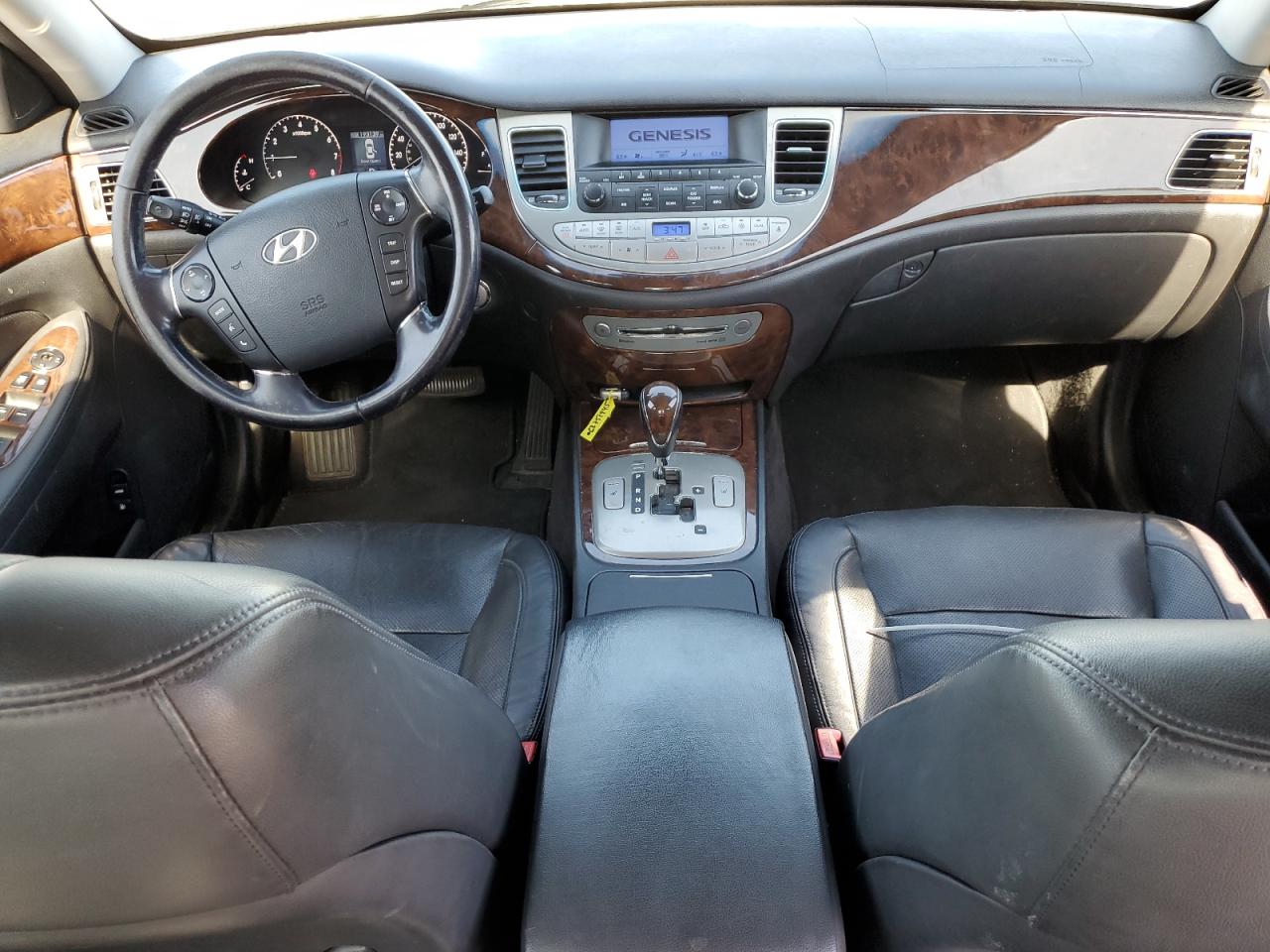 HYUNDAI GENESIS 2011 VIN KMHGC4DE5BU132875 photo 8