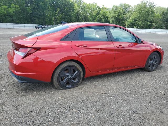  HYUNDAI ELANTRA 2022 Красный