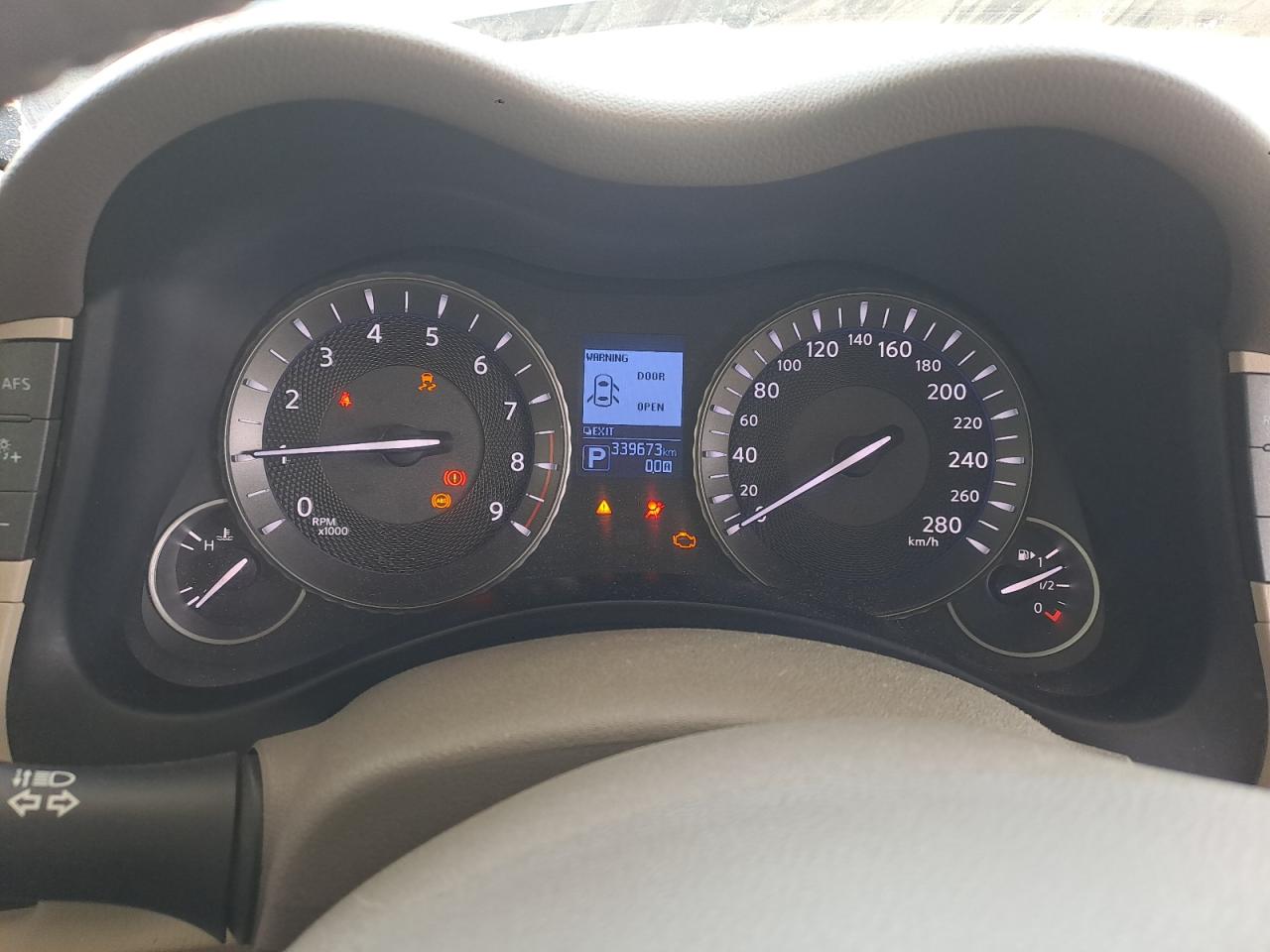 JNKBY1AP3JM370029 - 2018 Infi Q70 - #61703645