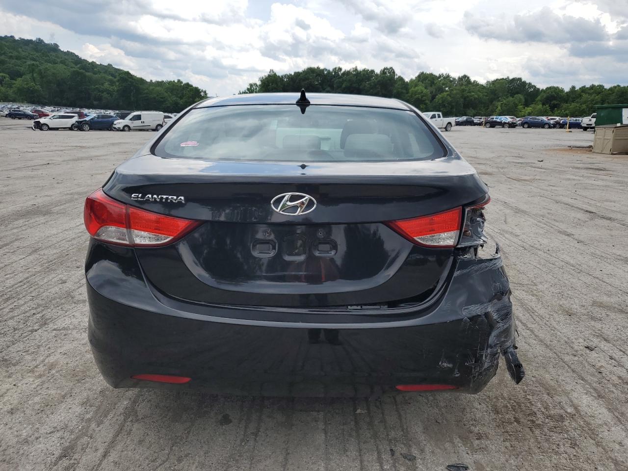 2013 Hyundai Elantra Gls VIN: KMHDH4AE2DU813801 Lot: 61688905