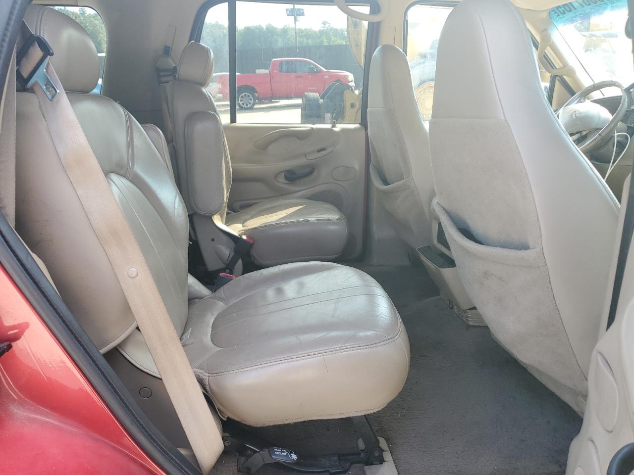 2000 Ford Expedition Eddie Bauer VIN: 1FMRU17L2YLA96799 Lot: 60087165