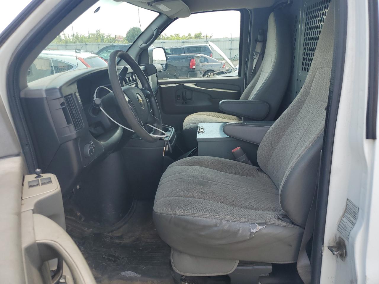 CHEVROLET EXPRESS 2012 VIN 1GCWGFCA9C1182048 zdjęcie 7