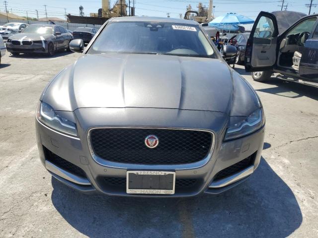 Sedans JAGUAR XF 2017 Gray