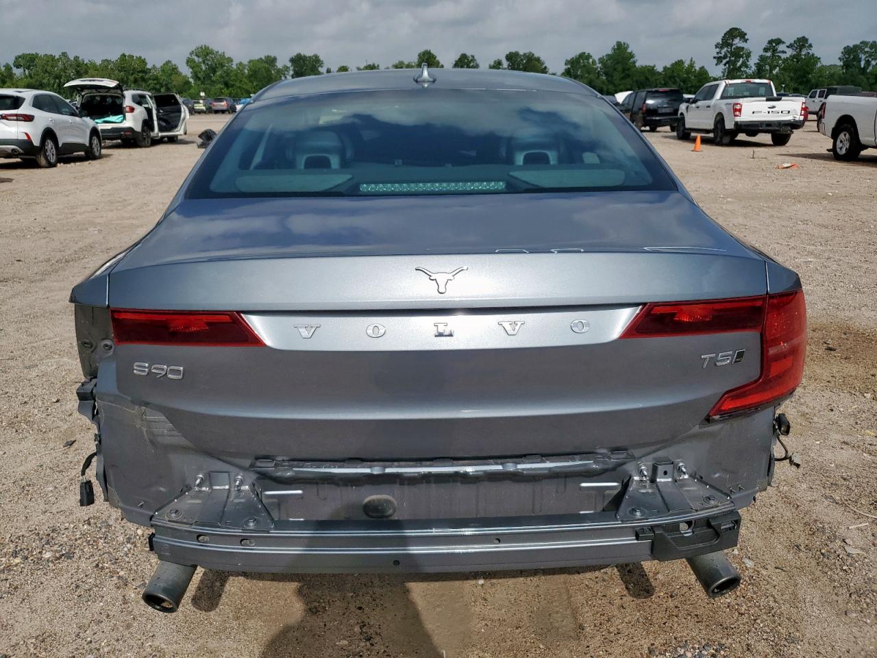 2018 Volvo S90 T5 Momentum VIN: LVY982MK5JP015523 Lot: 61419045