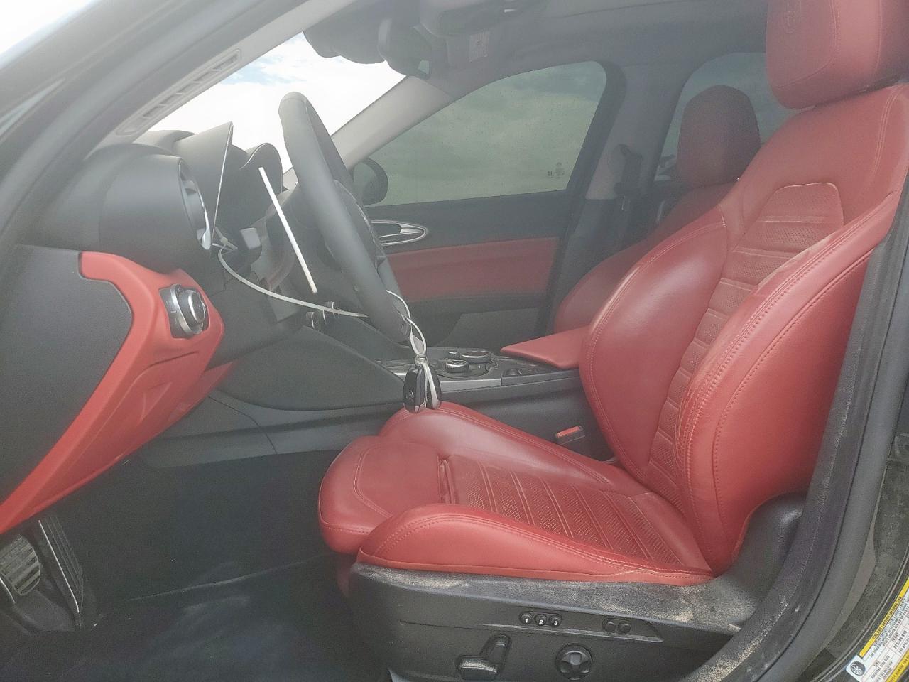 2018 Alfa Romeo Giulia Ti Q4 VIN: ZARFAEEN5J7593619 Lot: 61842815