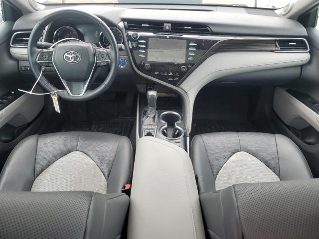  TOYOTA CAMRY 2020 Biały