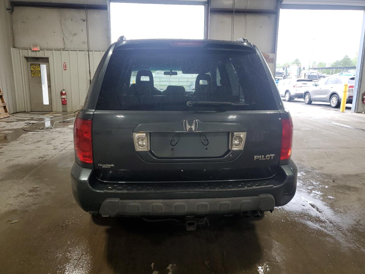 2004 Honda Pilot Exl VIN: 2HKYF18524H622325 Lot: 62552065