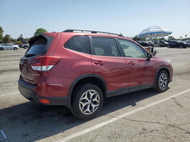  SUBARU FORESTER 2021 Красный