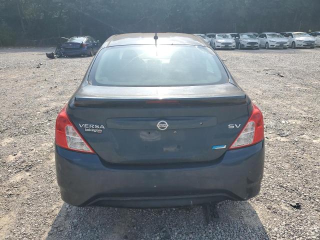 Седаны NISSAN VERSA 2015 Серый
