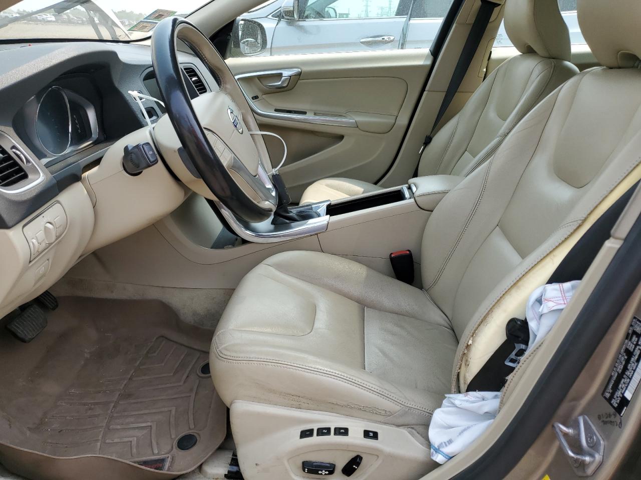 2015 Volvo S60 Premier VIN: YV126MFK0F1359997 Lot: 59018485