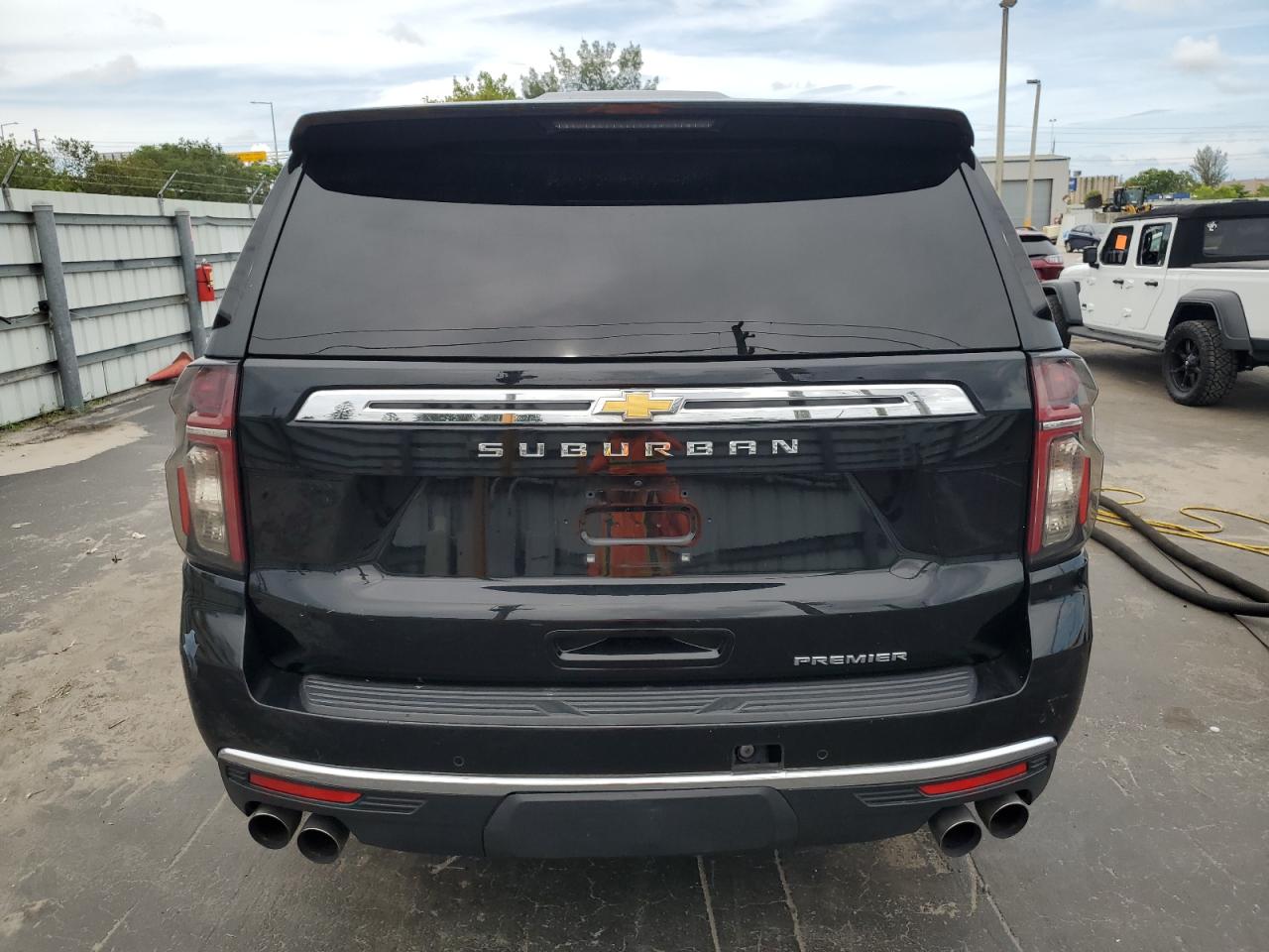 2021 Chevrolet Suburban C1500 Premier VIN: 1GNSCFKD5MR280140 Lot: 58770655