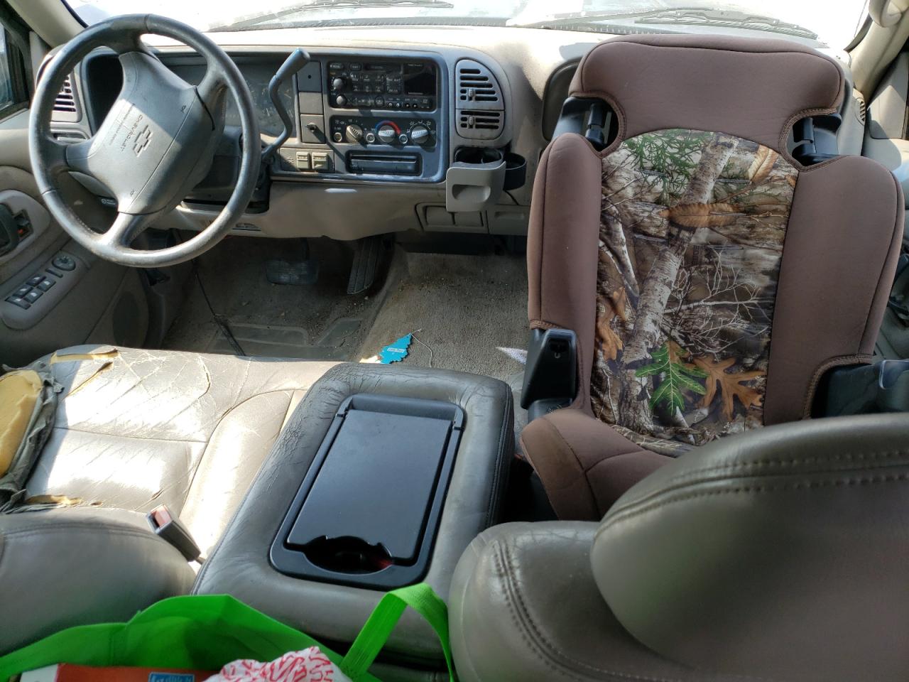 1997 Chevrolet Tahoe K1500 VIN: 1GNEK13R8VJ302550 Lot: 60456735