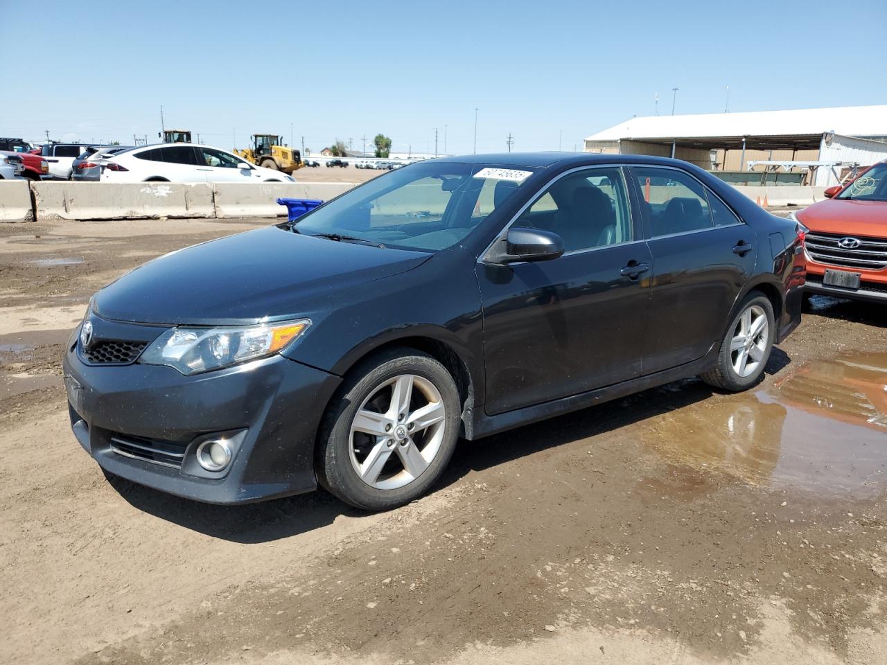 2012 Toyota Camry Base იყიდება Brighton-ში, CO - Front End