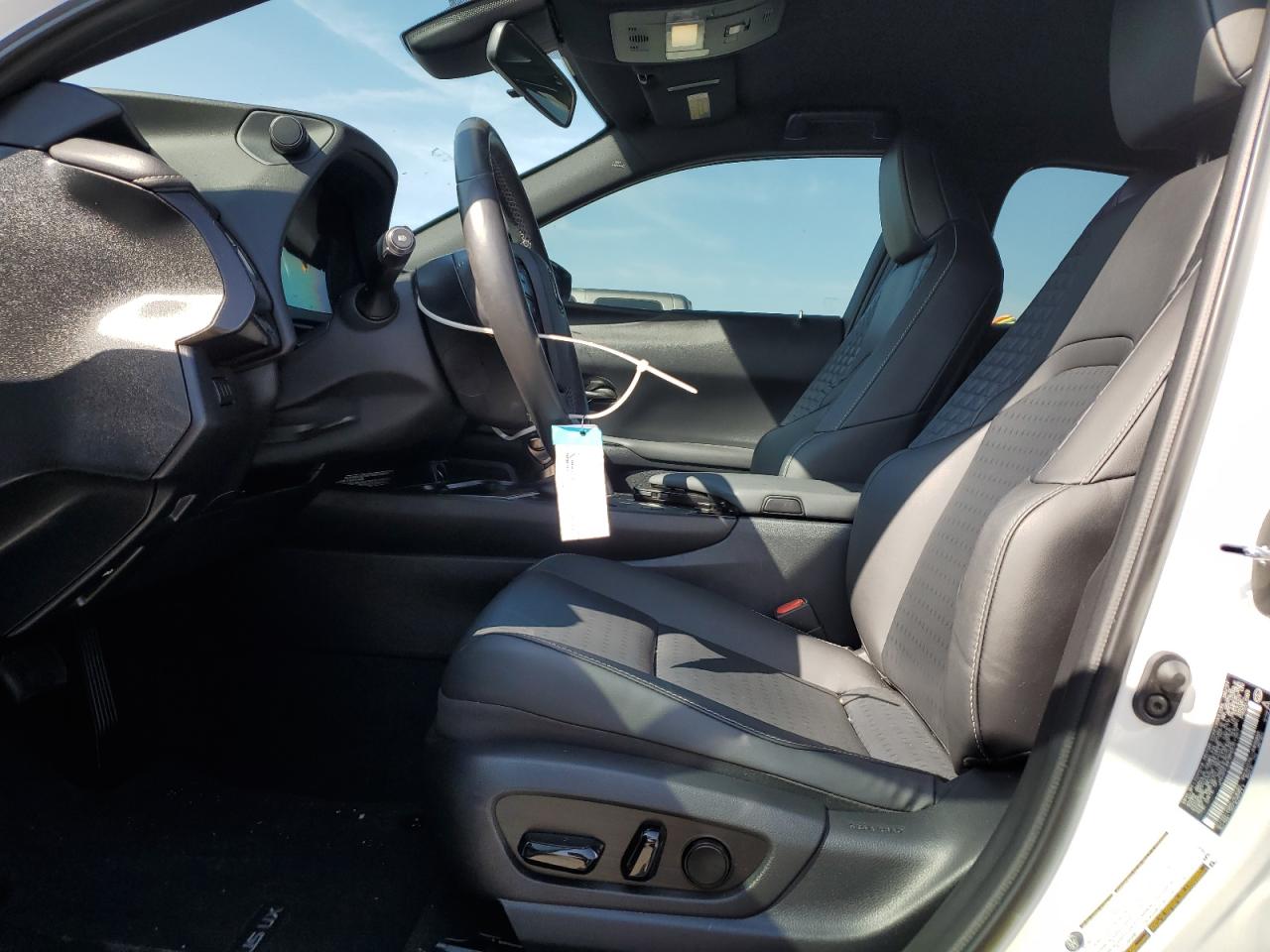 2021 Lexus Ux 250H VIN: JTHX9JBHXM2051267 Lot: 60562305