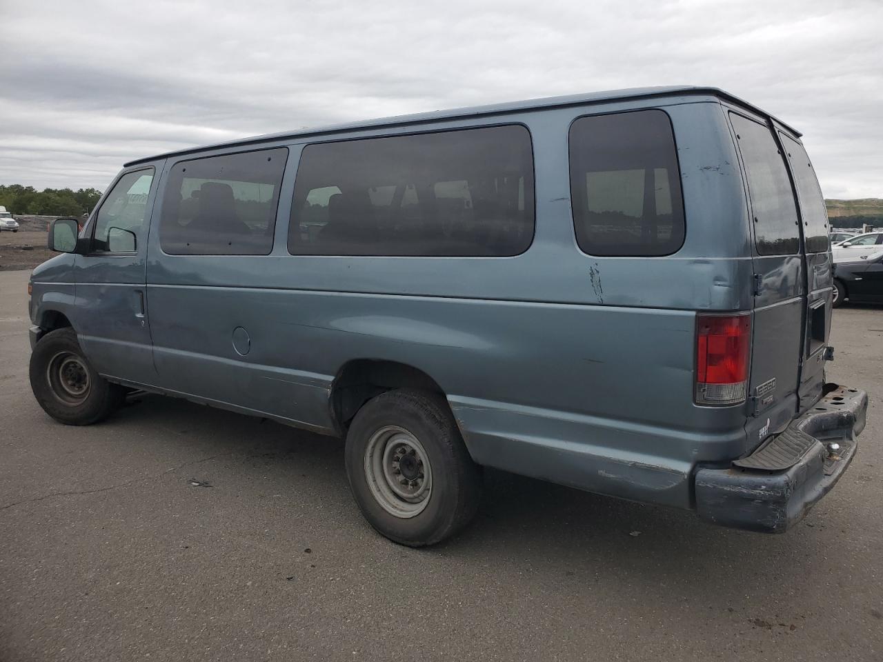 FORD ALL Models 2012 VIN 1FBSS3BL1CDA93494 photo 2
