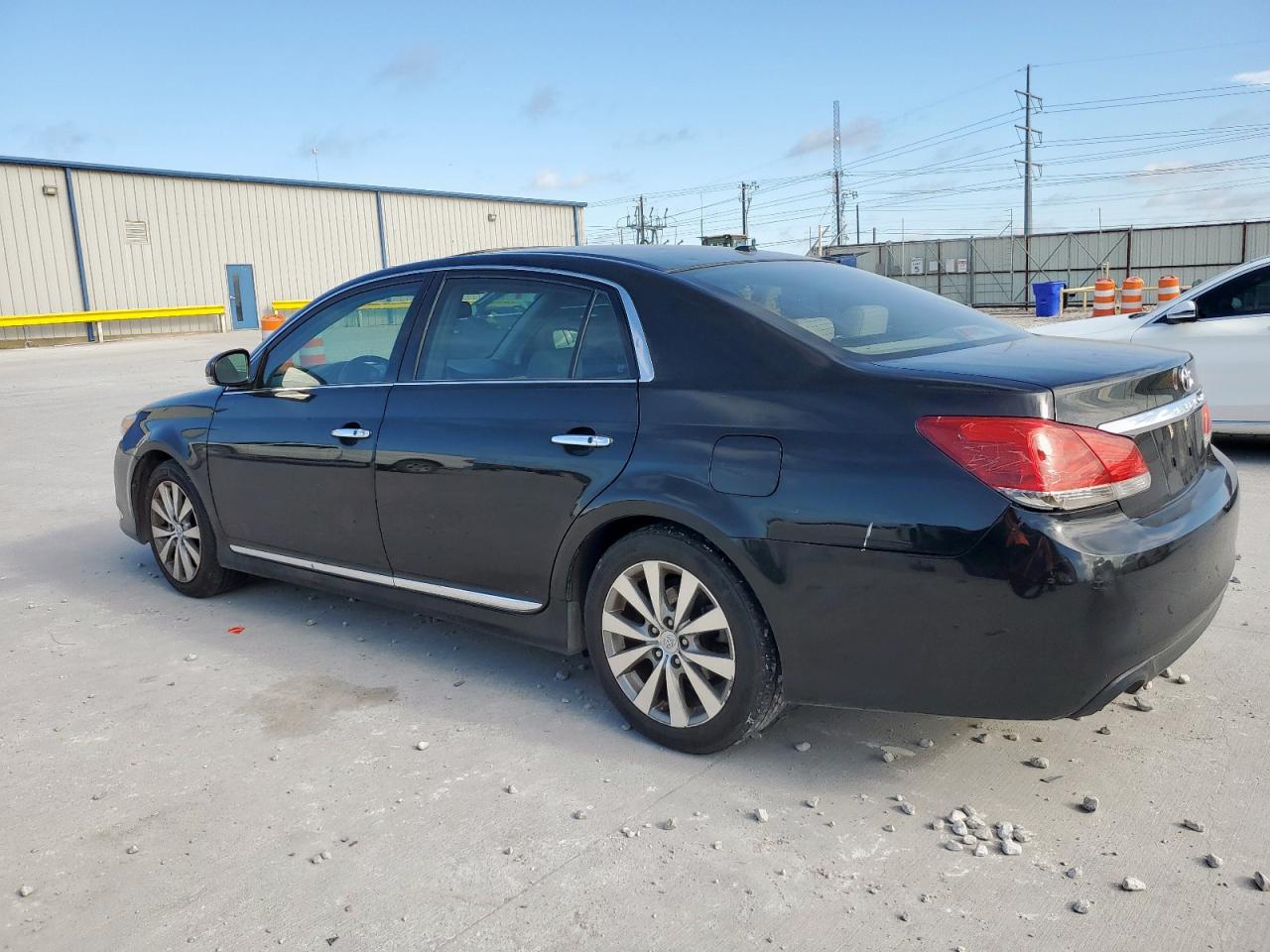 TOYOTA AVALON 2011 VIN 4T1BK3DB7BU376041 фото 2