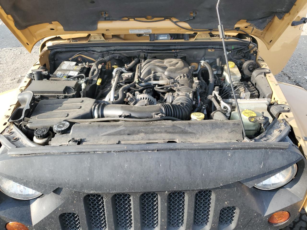 2013 Jeep Wrangler Unlimited Sahara VIN: 1C4BJWEG7DL622419 Lot: 62867955