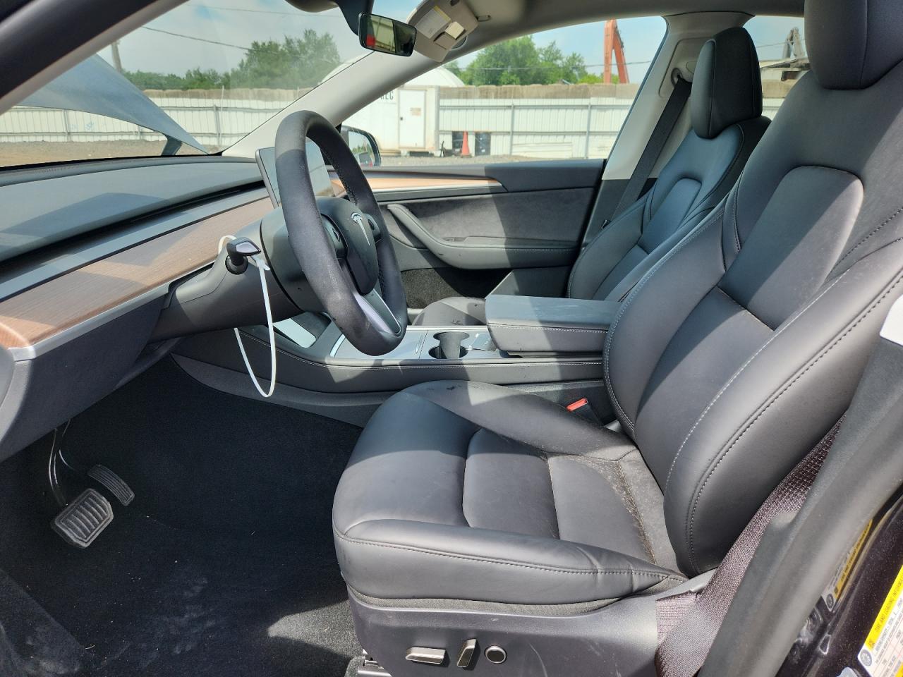 2024 Tesla Model Y VIN: 7SAYGDEE0RF155241 Lot: 62731345