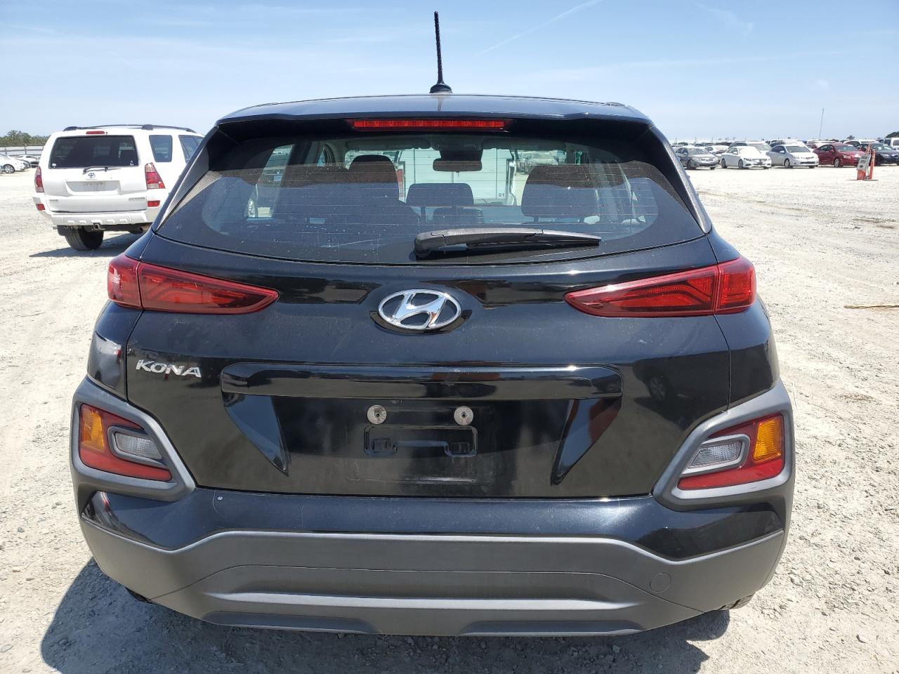 2021 Hyundai Kona Se VIN: KM8K12AA3MU607562 Lot: 61689915