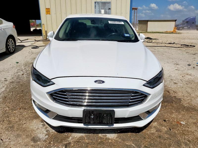 Седаны FORD FUSION 2017 Белый