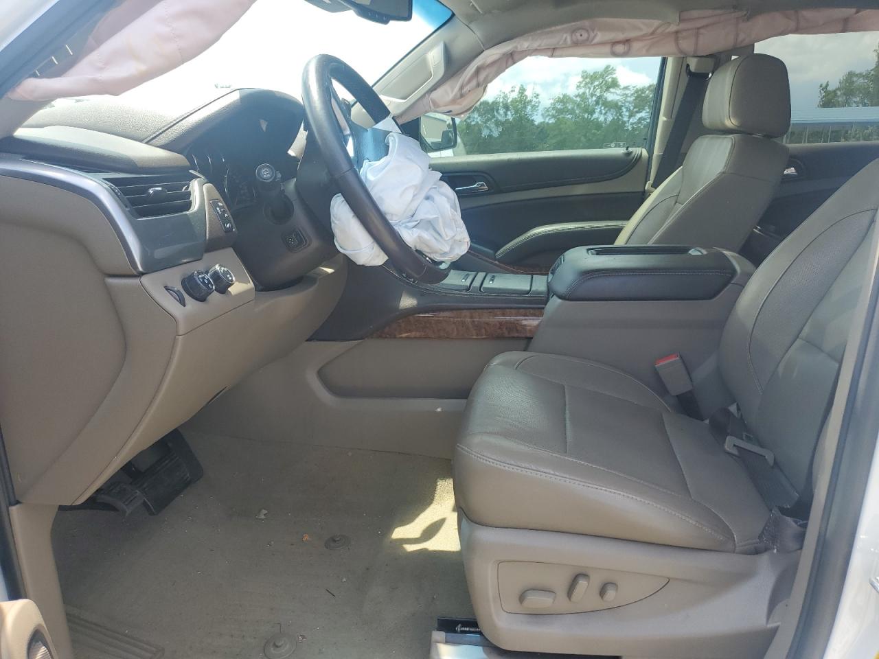 2018 Chevrolet Suburban K1500 Premier VIN: 1GNSKJKC1JR206187 Lot: 61774325