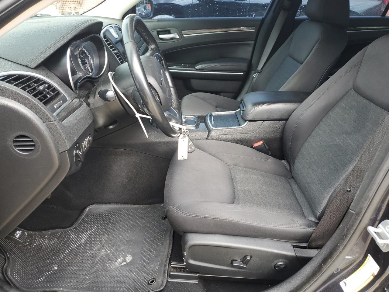 2019 Chrysler 300 Touring VIN: 2C3CCAAG6KH579617 Lot: 62824525