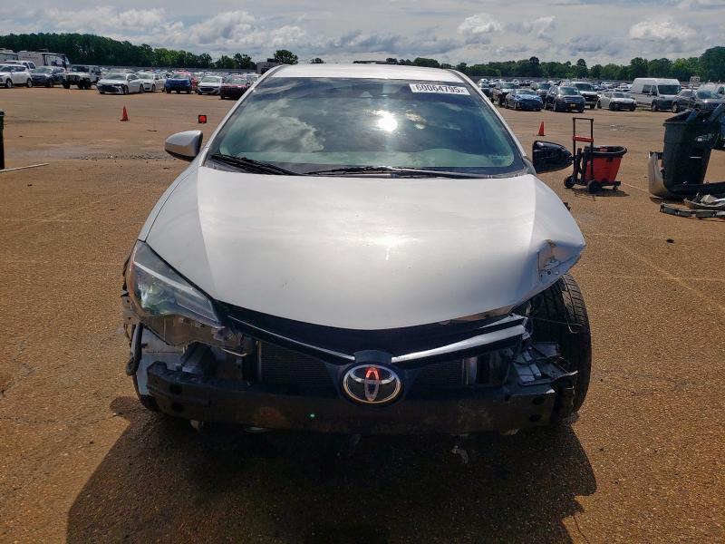  TOYOTA COROLLA 2017 Srebrny