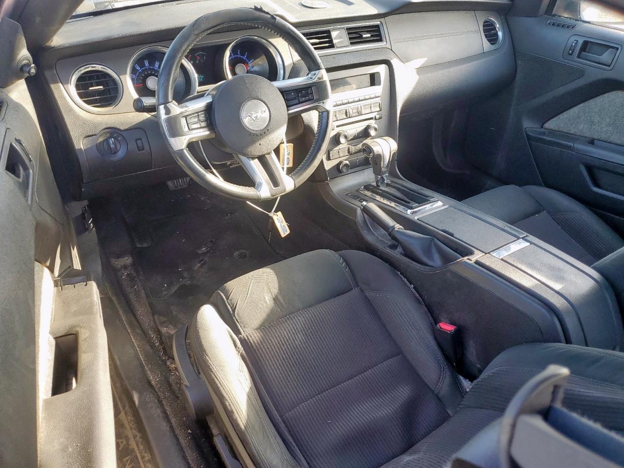 FORD ALL Models 2010 VIN 1ZVBP8AN5A5147994 zdjęcie 8