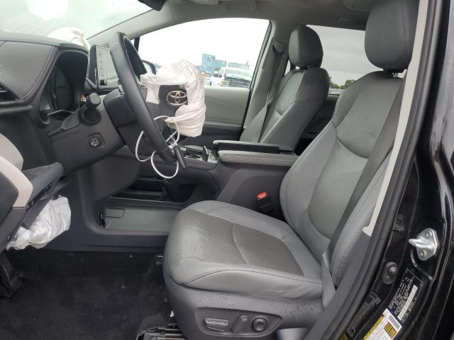  TOYOTA SIENNA 2021 Czarny