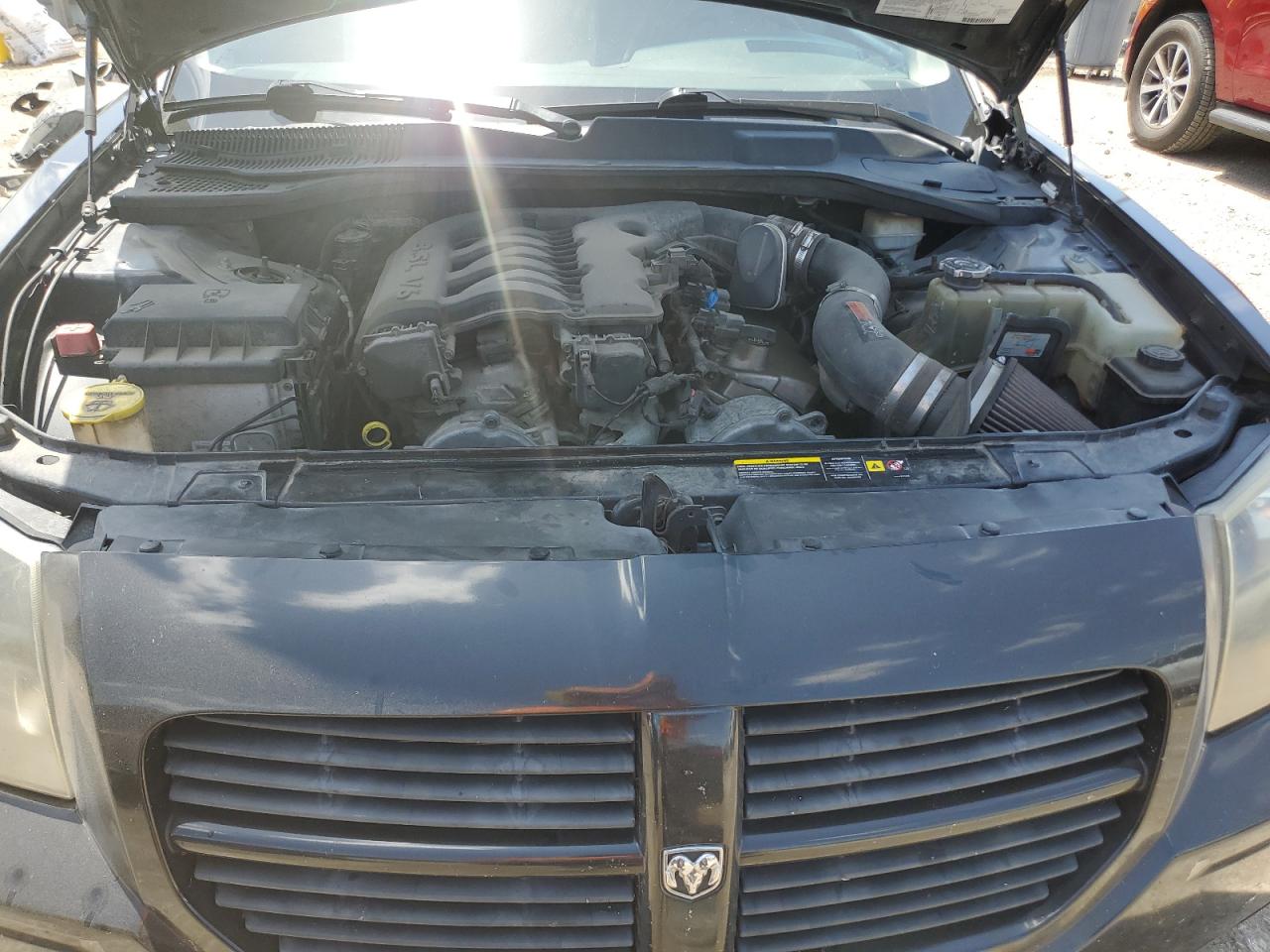 2005 Dodge Magnum Sxt VIN: 2D4FV48V95H158734 Lot: 61776875