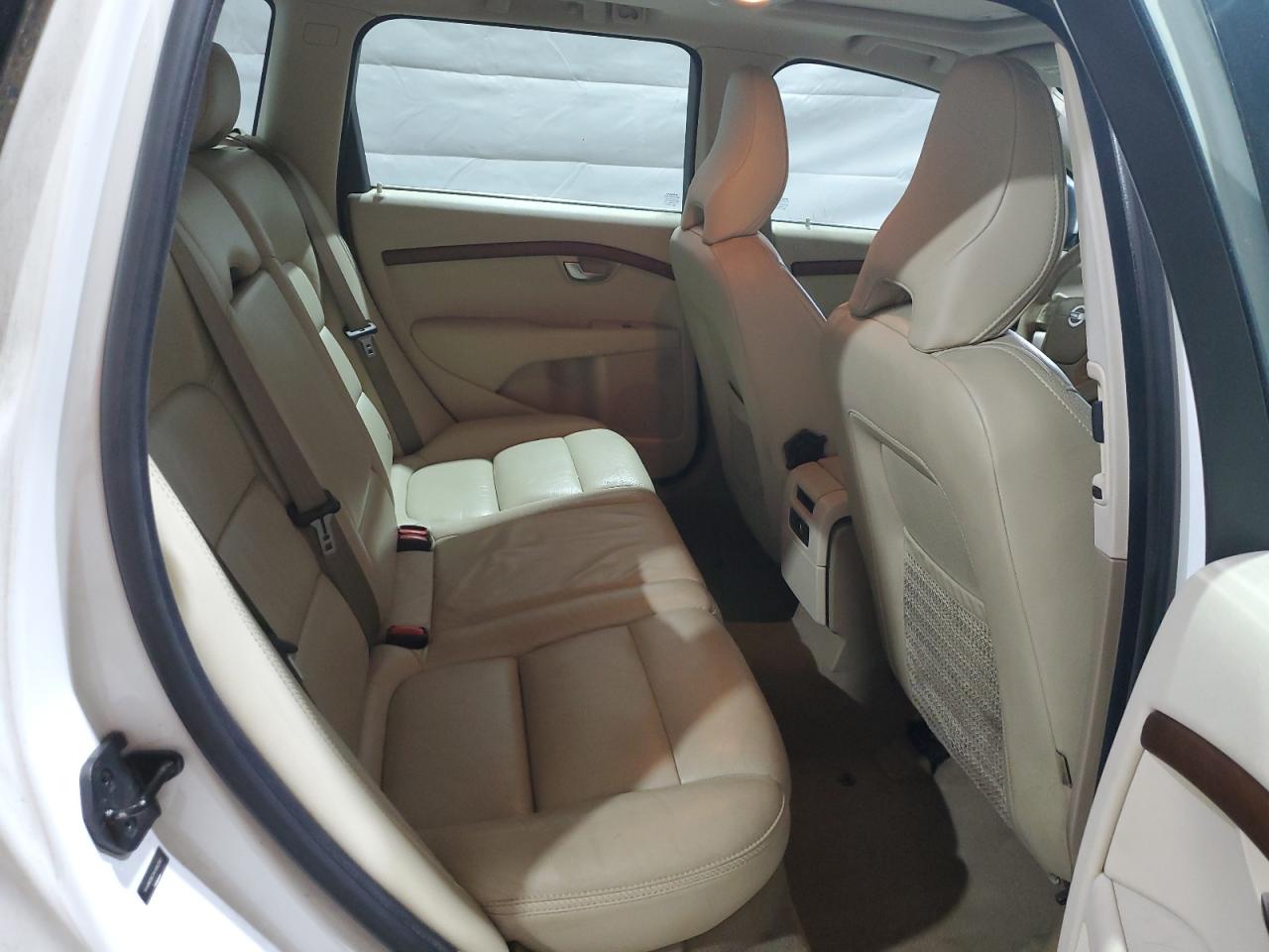 2010 Volvo Xc70 3.2 VIN: YV4960BZ3A1082963 Lot: 62388055