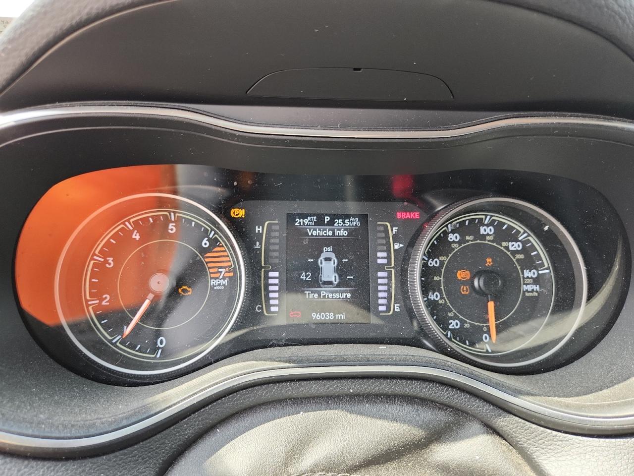 2019 Jeep Cherokee Latitude Plus VIN: 1C4PJMLB3KD425143 Lot: 62113345