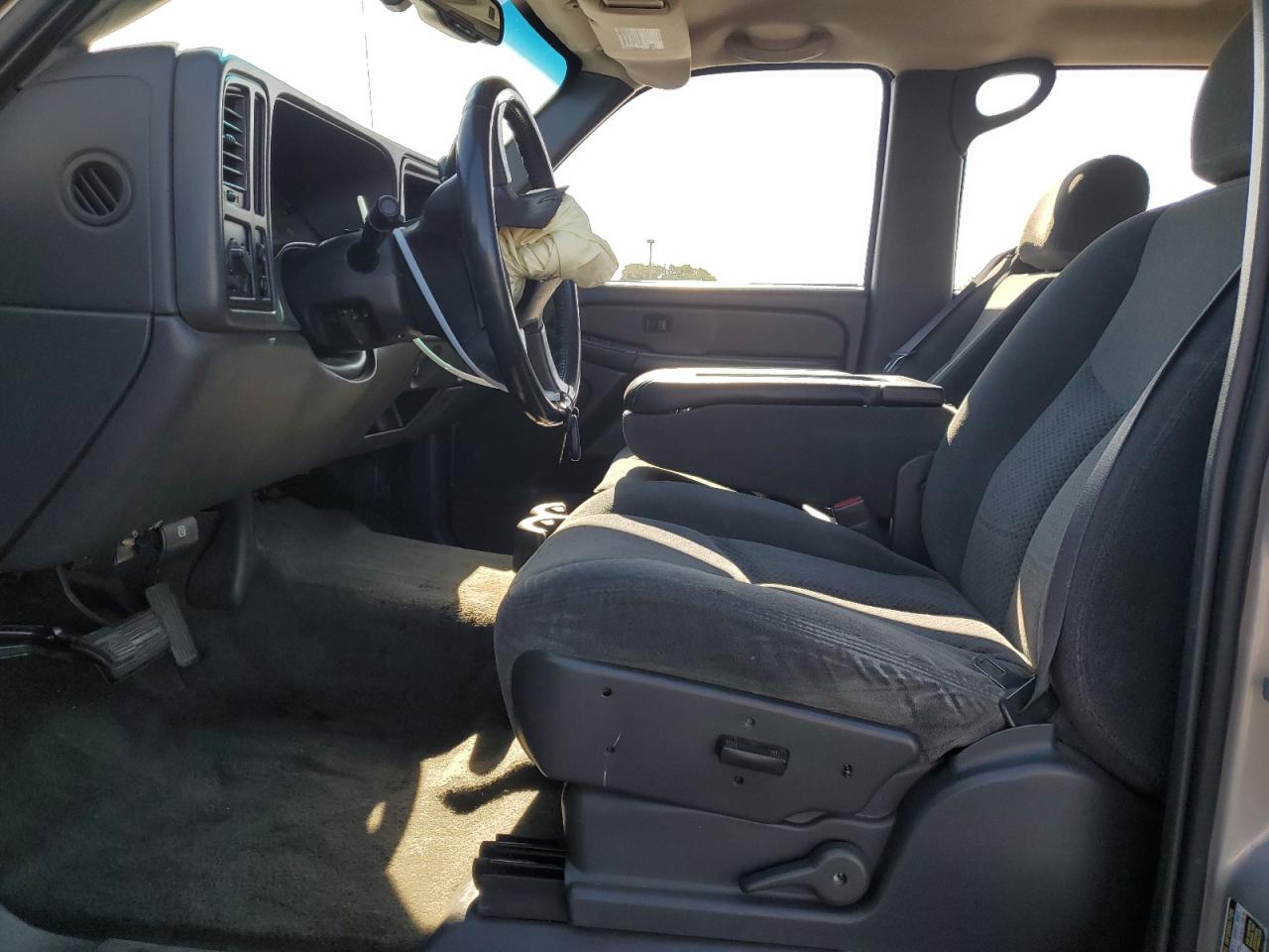 2004 Chevrolet Silverado C1500 VIN: 2GCEC13T841325739 Lot: 62288135