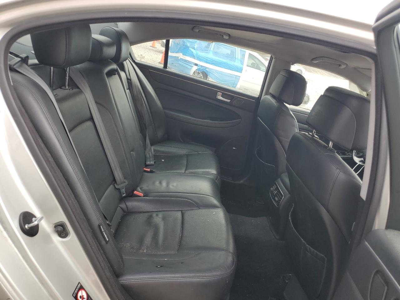 2013 Hyundai Genesis 3.8L VIN: KMHGC4DD7DU256866 Lot: 61654565