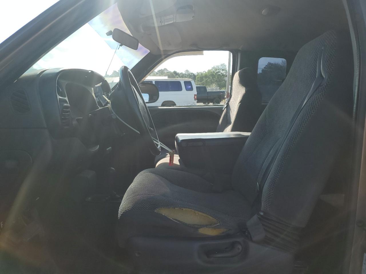 2000 Dodge Ram 1500 VIN: 1B7HF13Z9YJ150874 Lot: 62714255