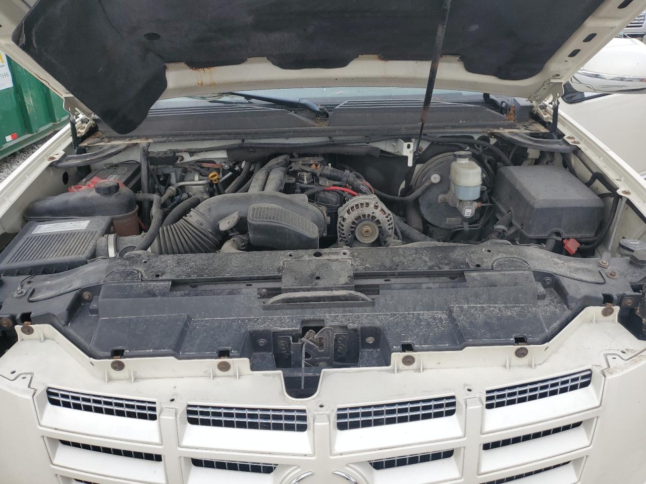 2008 Cadillac Escalade Luxury VIN: 1GYFK63828R224784 Lot: 60545575