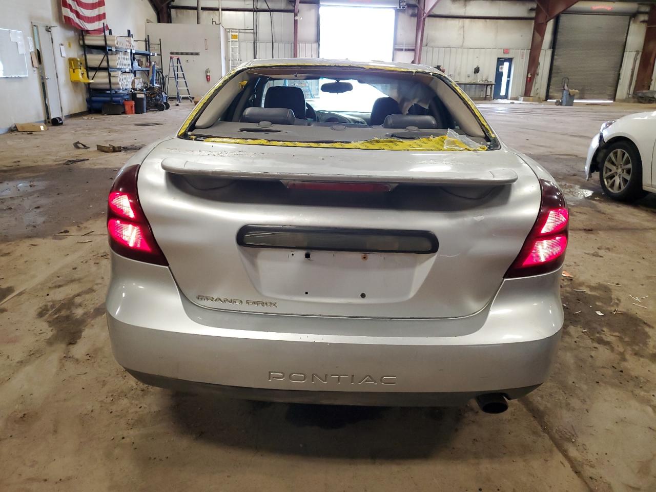 2005 Pontiac Grand Prix VIN: 2G2WP522351145180 Lot: 62557175