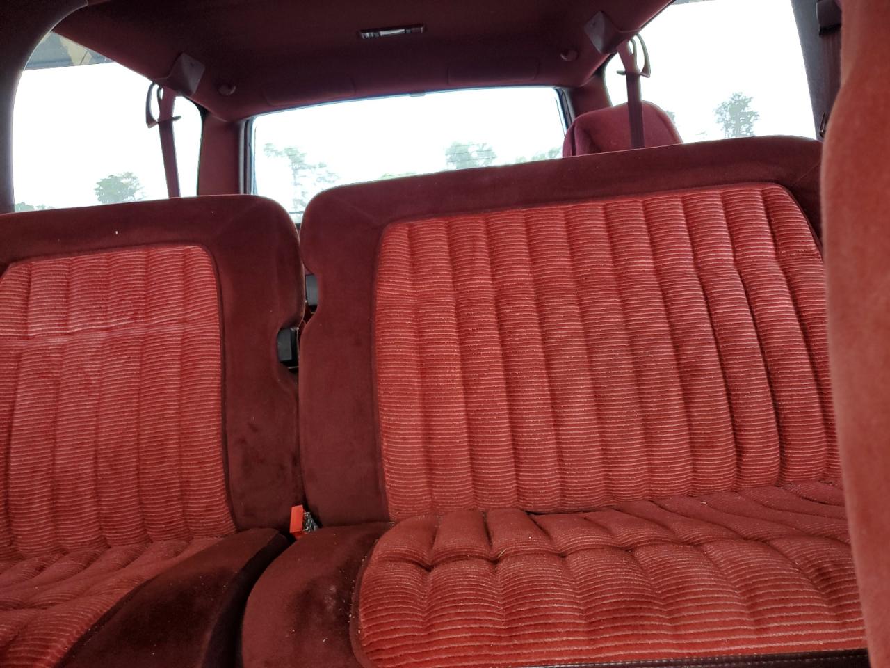 1994 GMC Suburban K1500 VIN: 1GKFK16KXRJ712627 Lot: 60244715