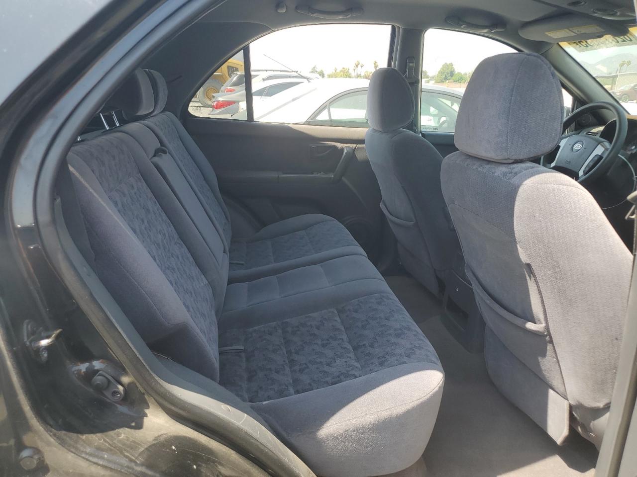 2003 Kia Sorento Ex VIN: KNDJD733235173825 Lot: 62675685