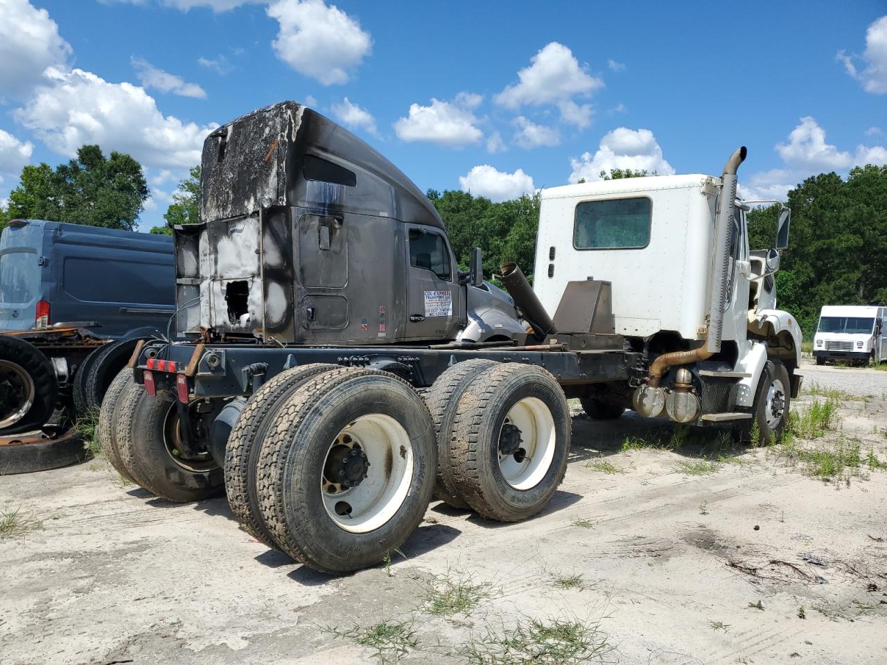 FREIGHTLINER All Models 2016 VIN 3ALHGNBG6GDHE9802 photo 4