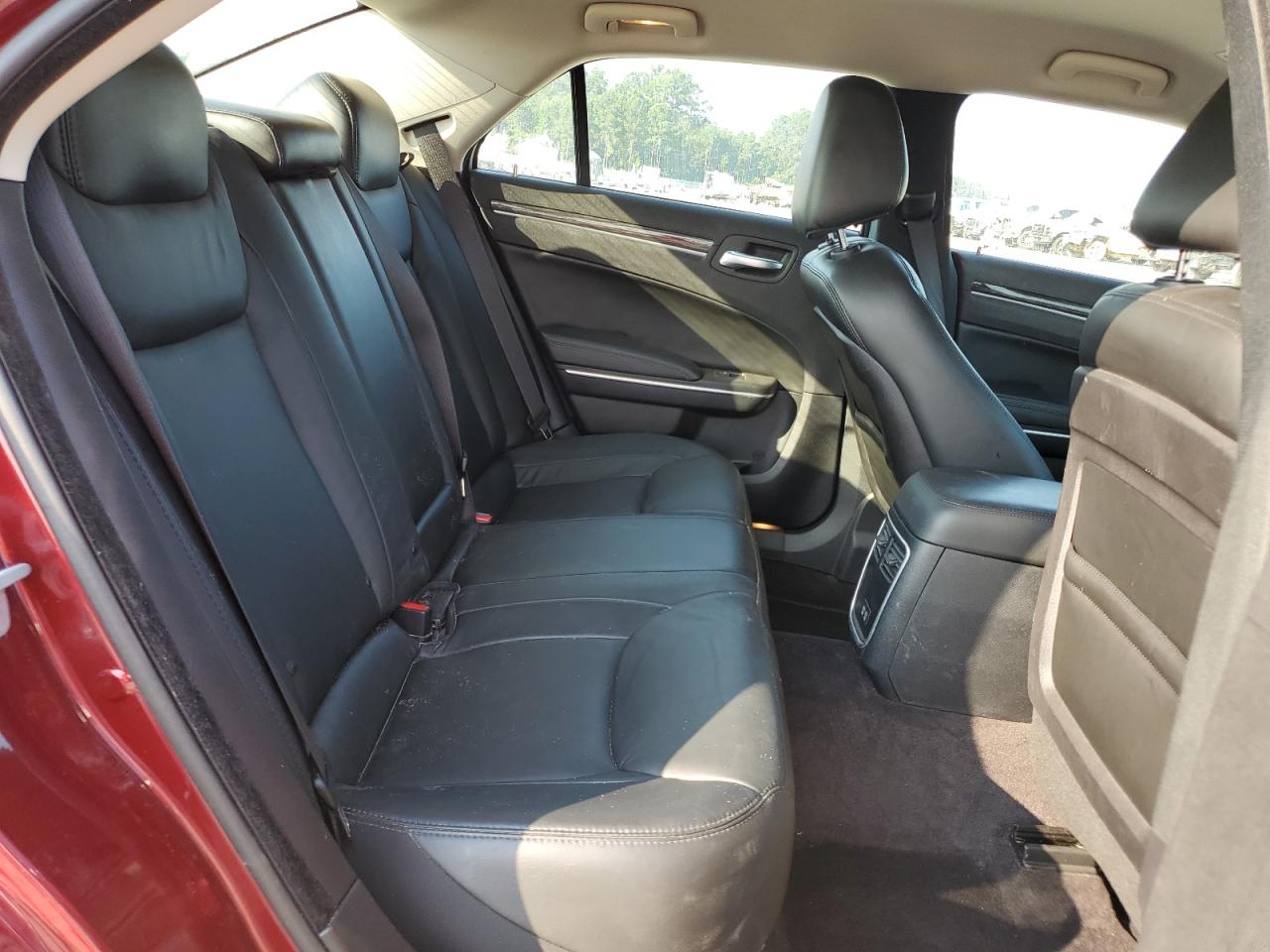 2017 Chrysler 300 Limited VIN: 2C3CCAAGXHH668261 Lot: 62265035