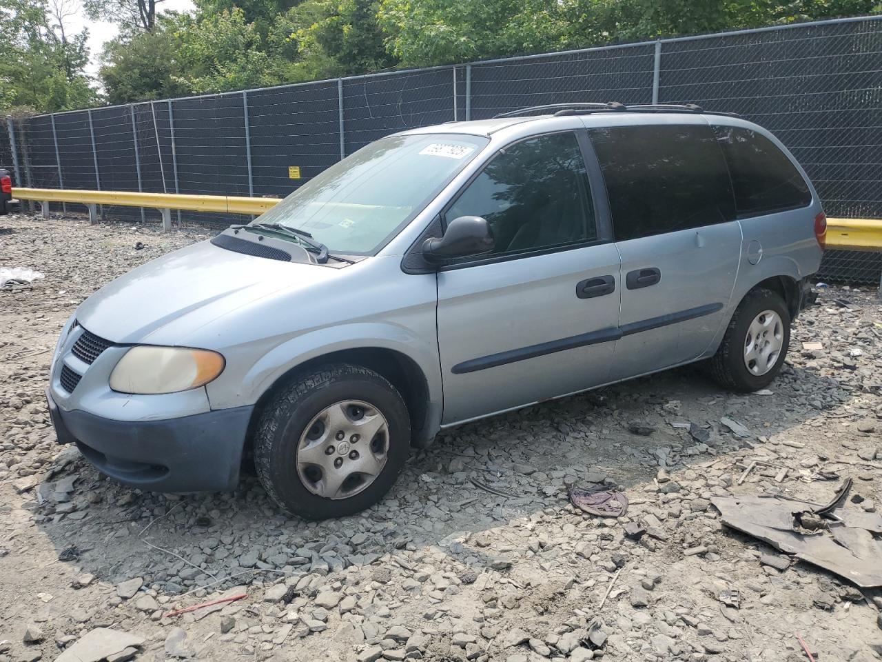 Waldorf, MD에서 판매 중인 2002 Dodge Caravan Se - Rear End